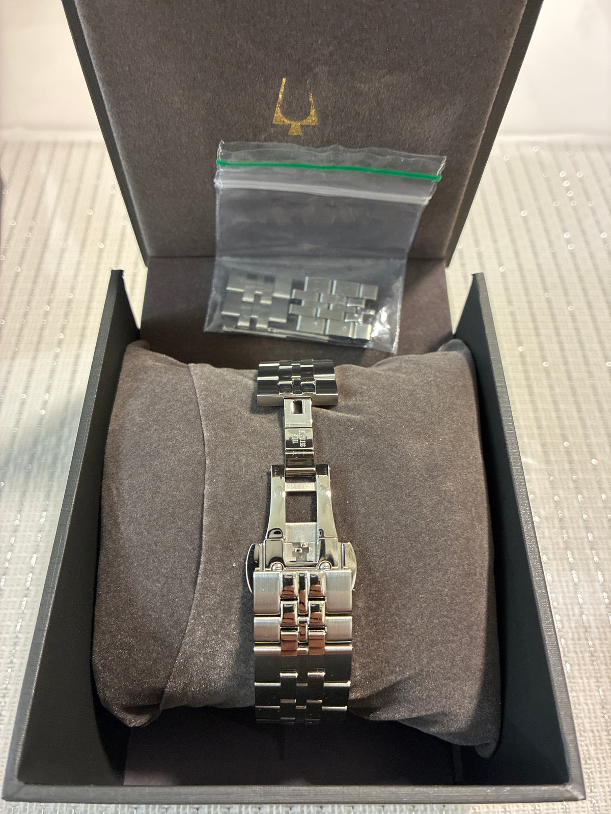 Bulova Classic Sutton Automatic (Model 96B424)